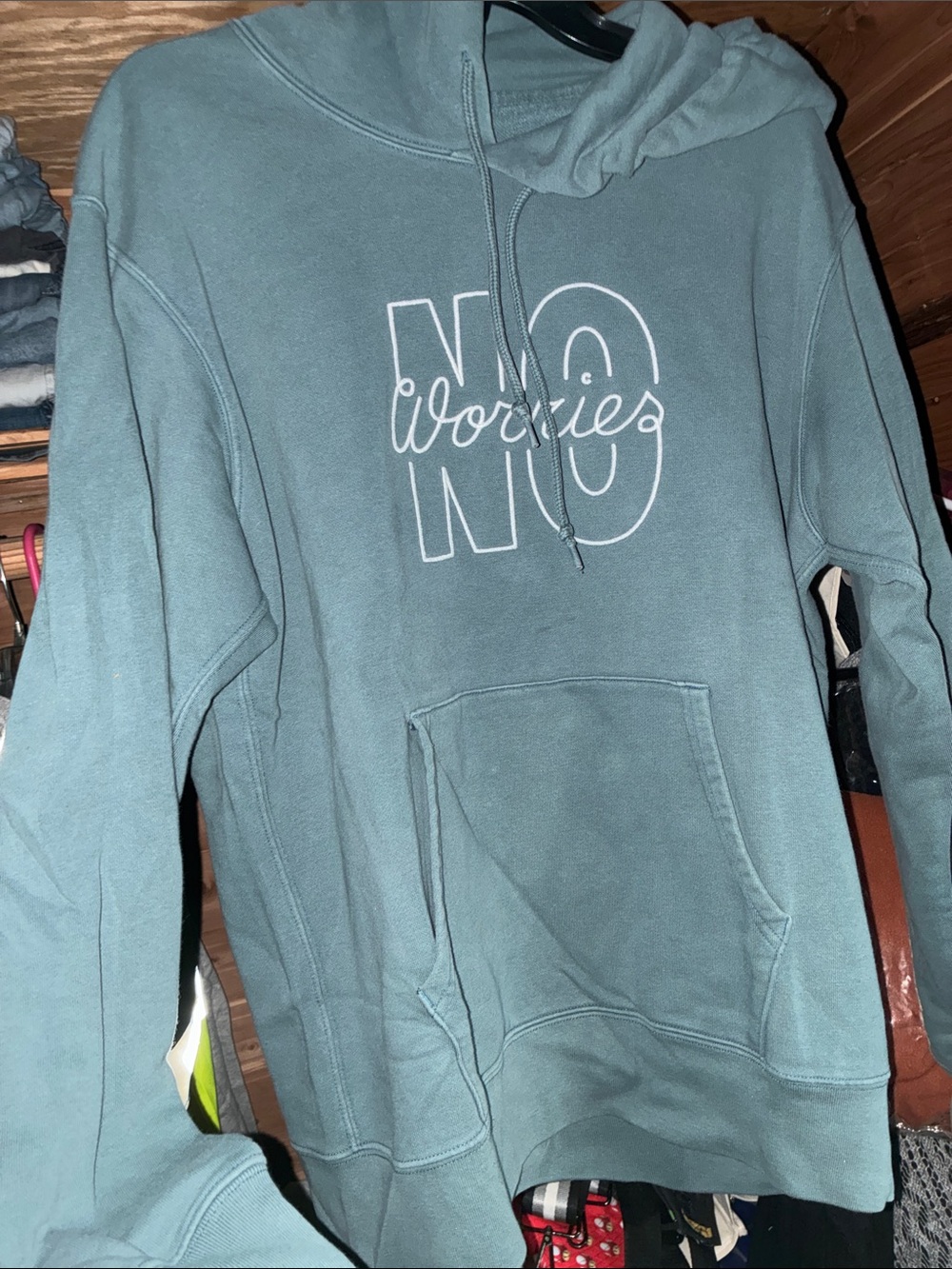 UNIQLO cozy No Worries hoodie cute stitched graphic nice color for fall